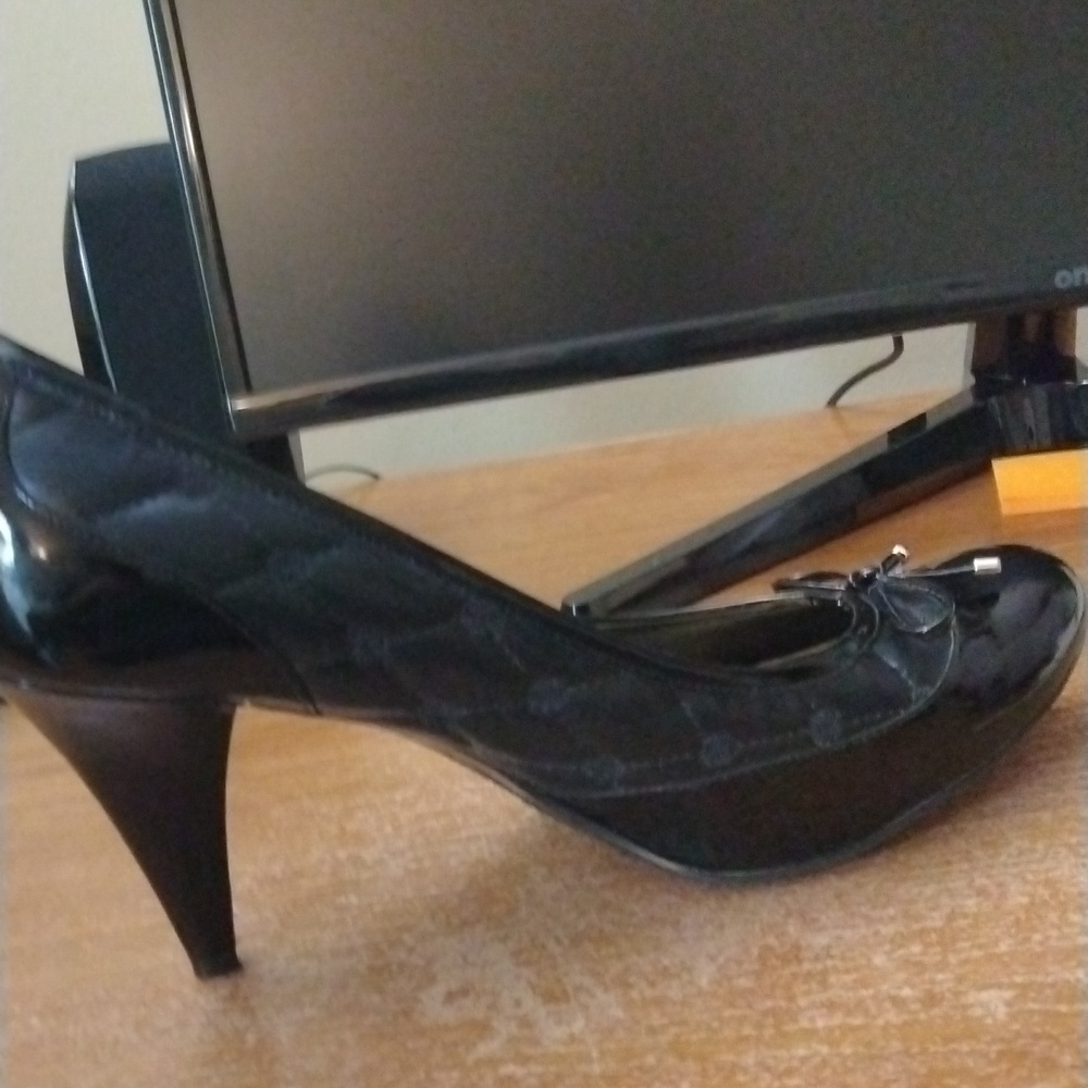 ANTONIO MELANI Black Quilted Patent Leather Heels